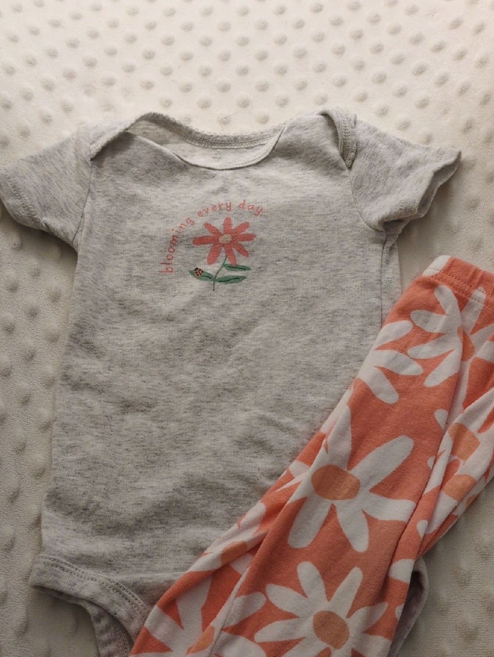 Carter's Coral Color Flower Set, 9m